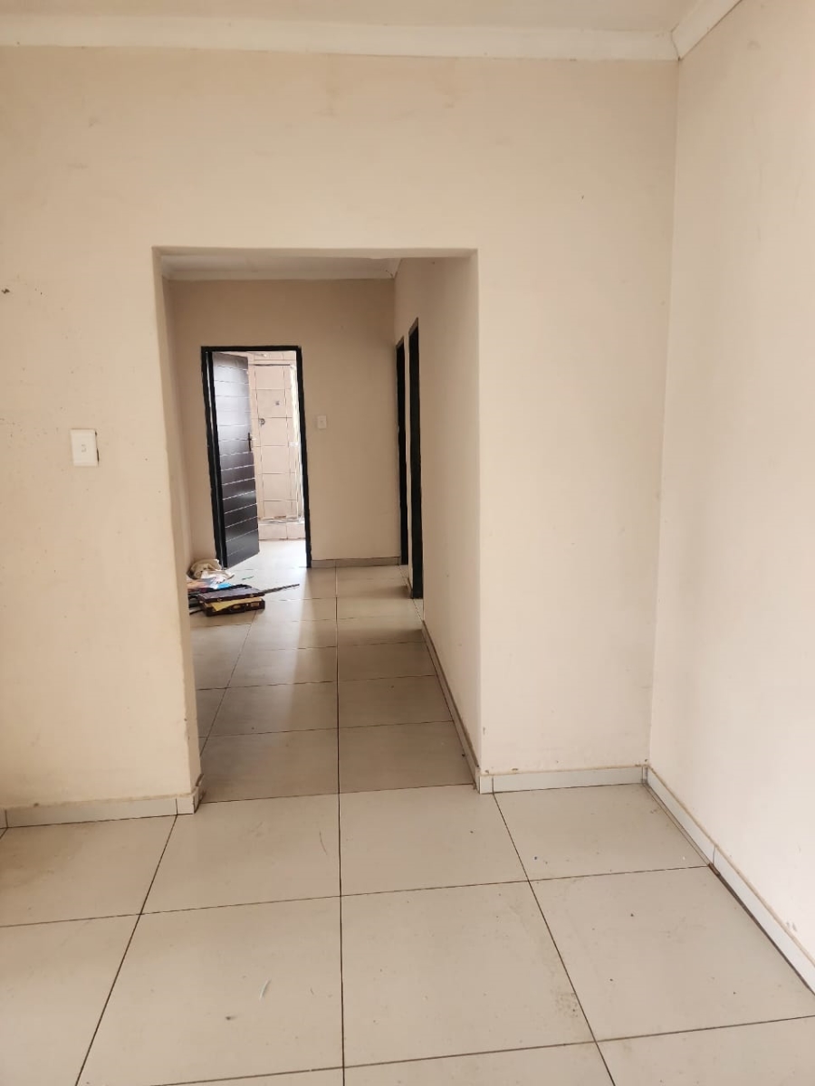 4 Bedroom Property for Sale in Flamwood North West